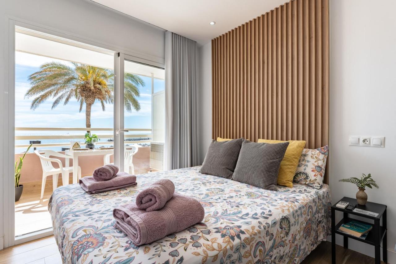 Beach Front Holiday Studio Фуeнхирола Екстериор снимка