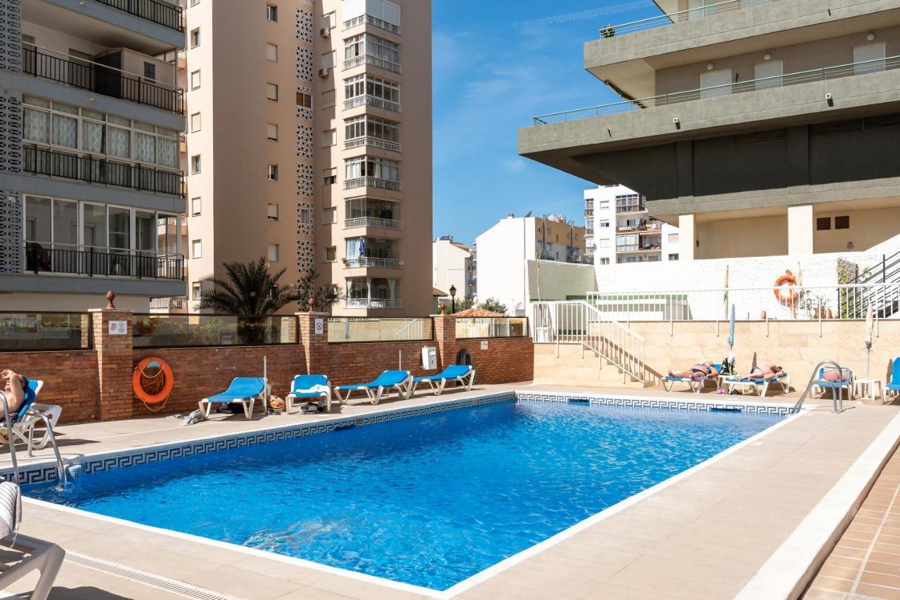 Beach Front Holiday Studio Фуeнхирола Екстериор снимка